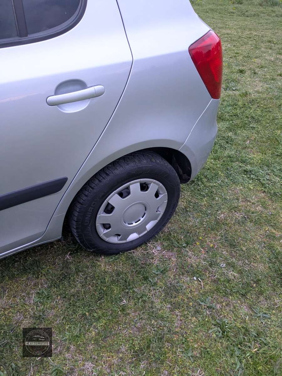 skoda-fabia-14-elegance-big-18