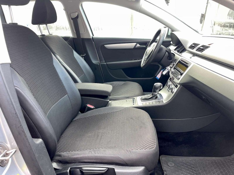 volkswagen-passat-b7-20-2012-godiste-small-18