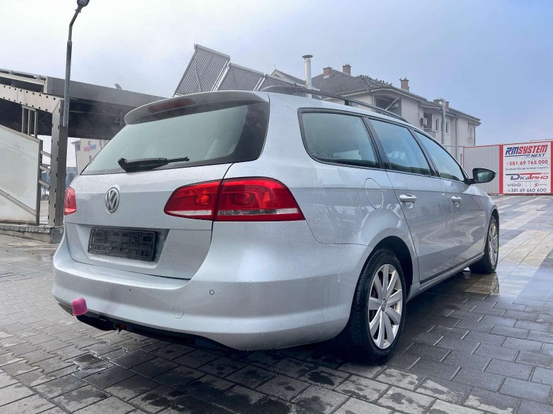 volkswagen-passat-b7-20-2012-godiste-small-5