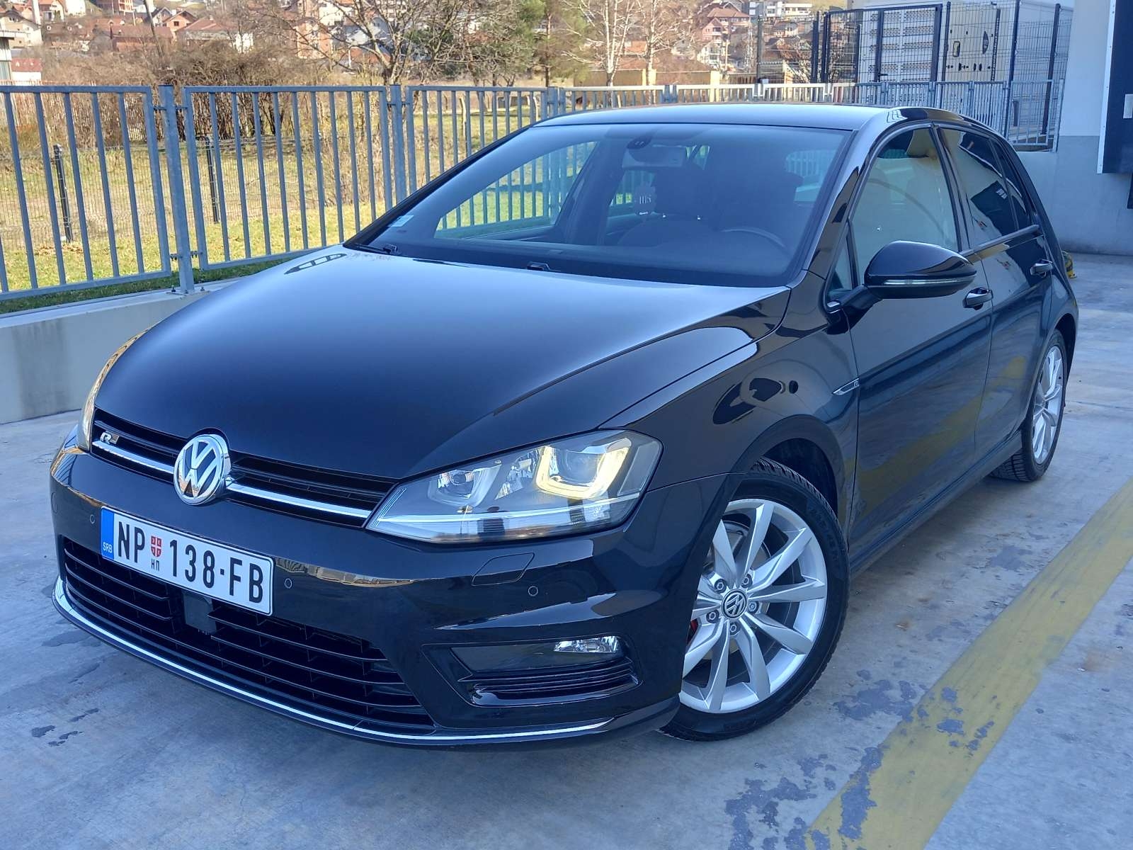 golf-7-r-line-big-0
