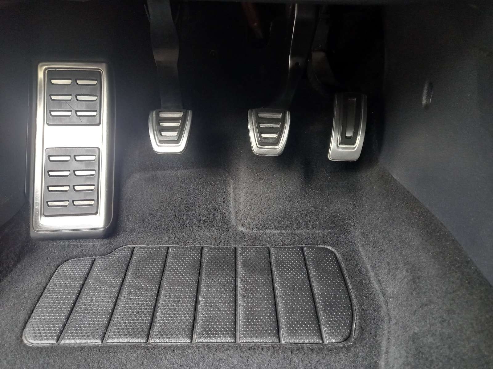 golf-7-r-line-big-15