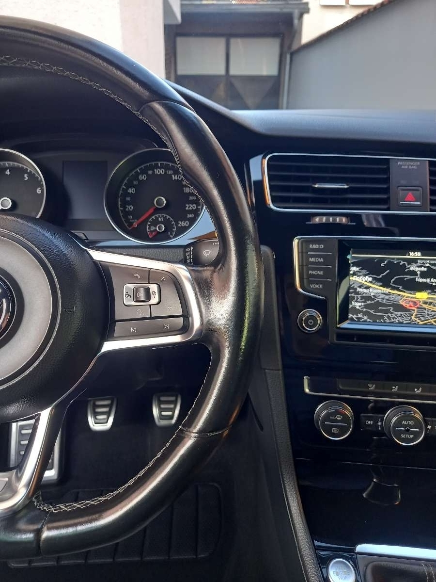 golf-7-r-line-big-9