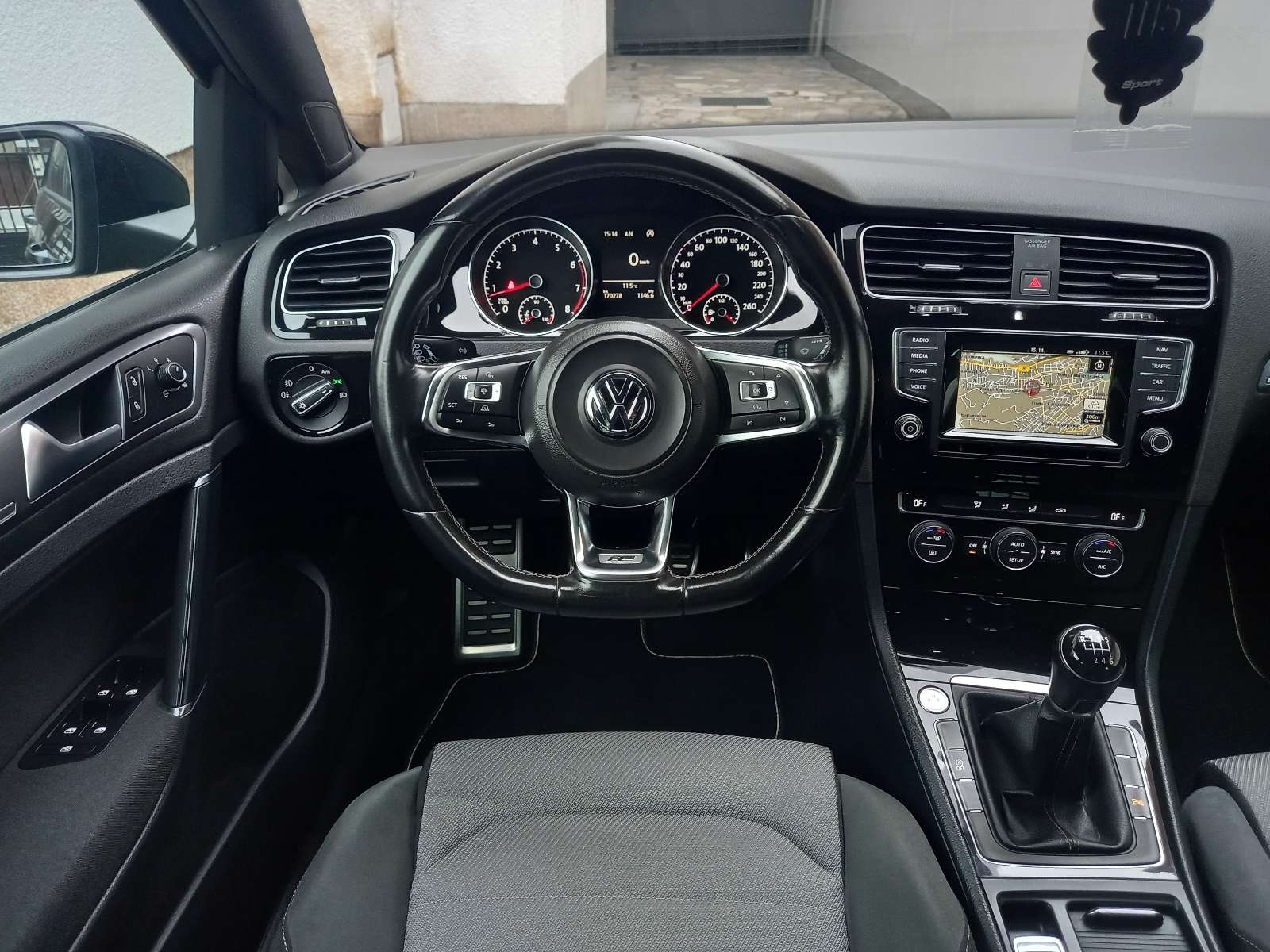 golf-7-r-line-big-20