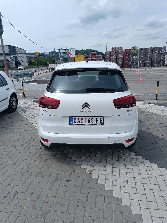 prodajem-citroen-c4-picasso-big-2