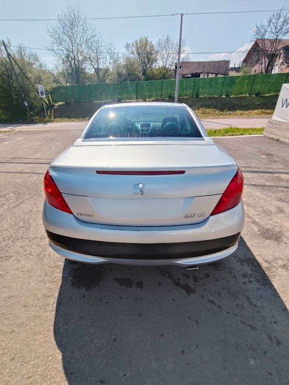 peugeot-207cc-big-6