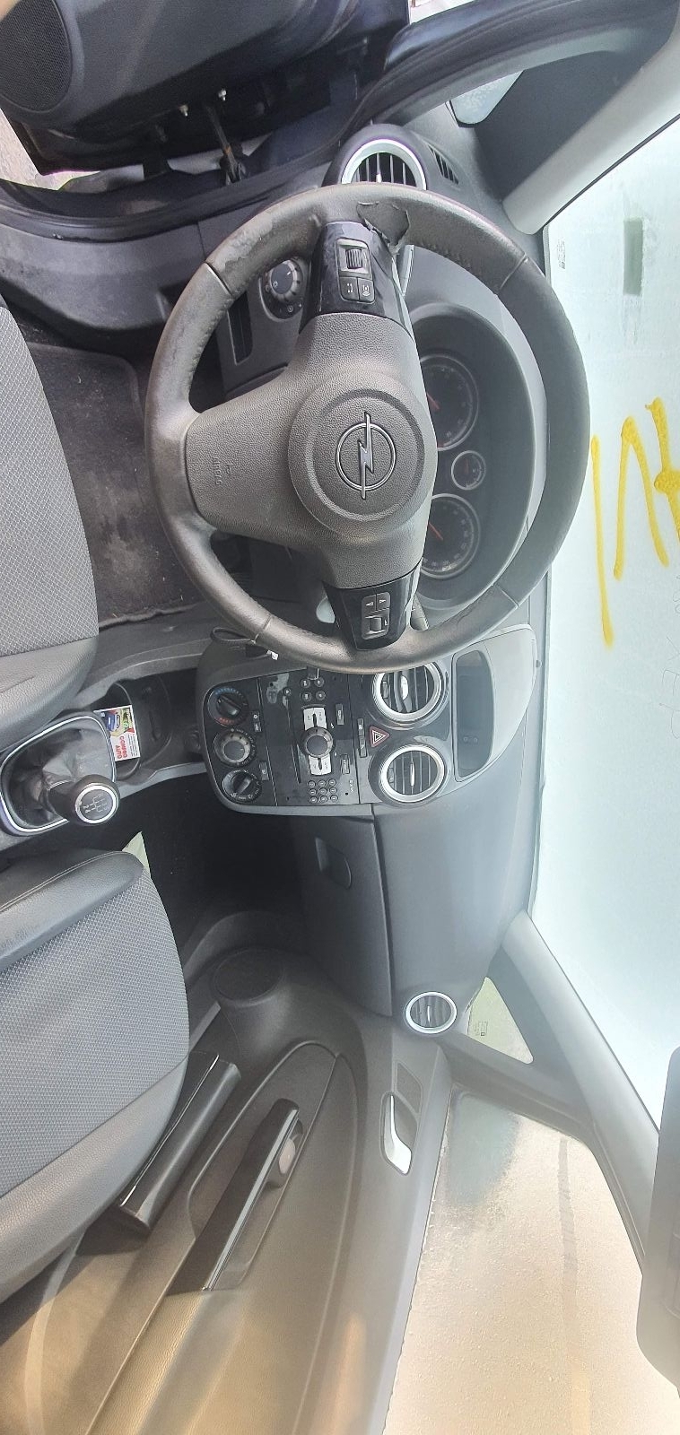 opel-corsa-d-delovi-big-21