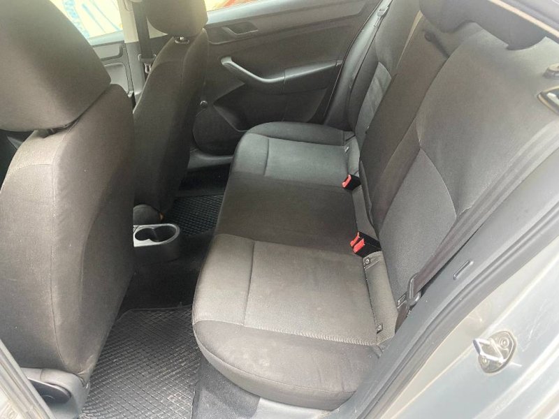 skoda-rapid-12tsi-small-4