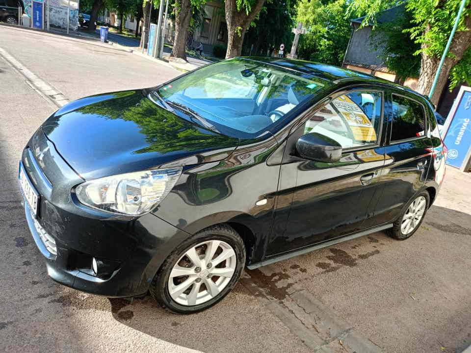 na-prodaju-mitsubishi-space-star-12-comfort-a-2015