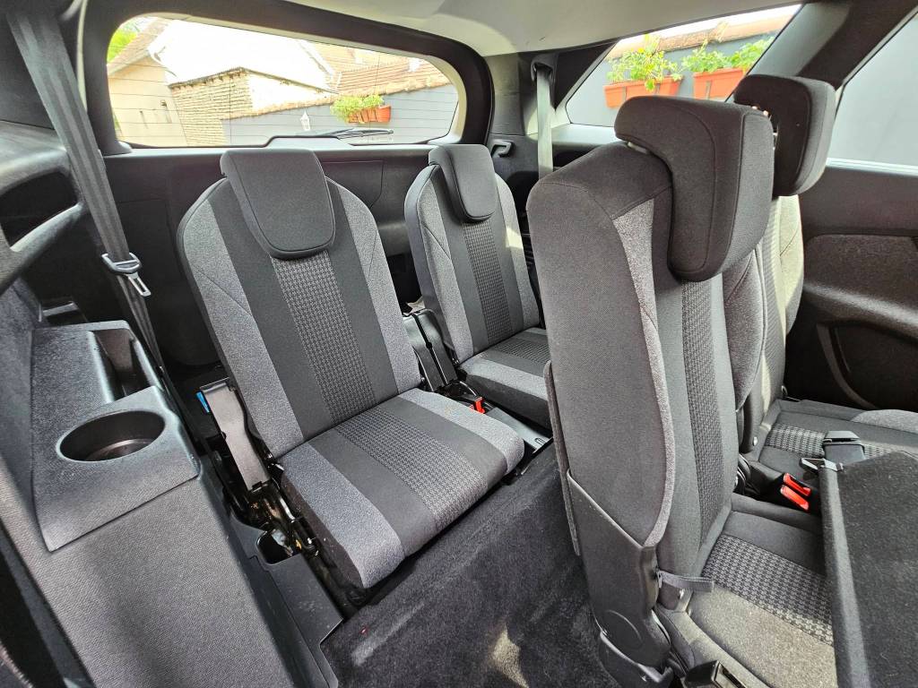 peugeot-5008-big-17