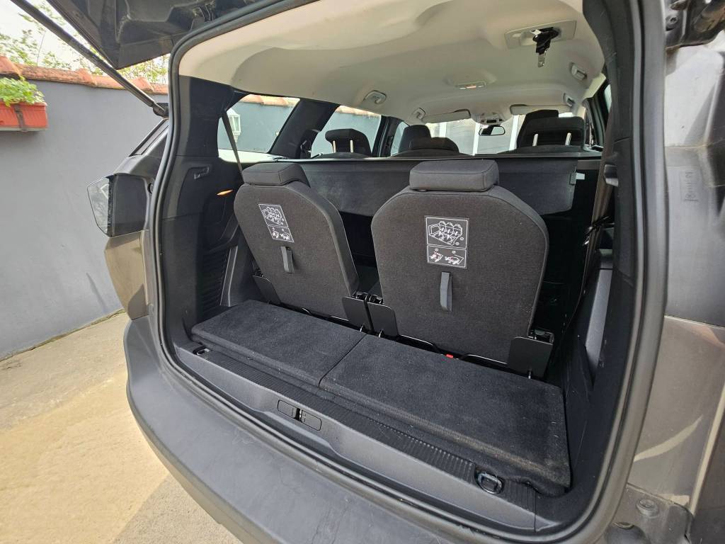 peugeot-5008-big-18
