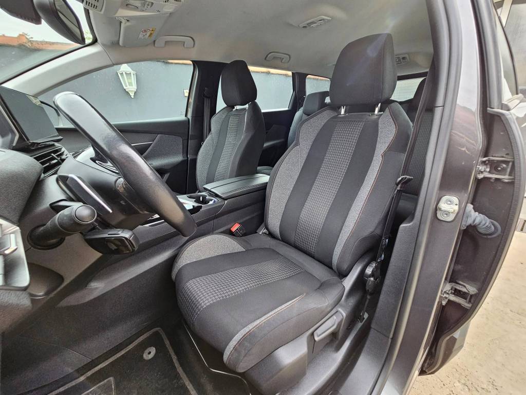 peugeot-5008-big-10