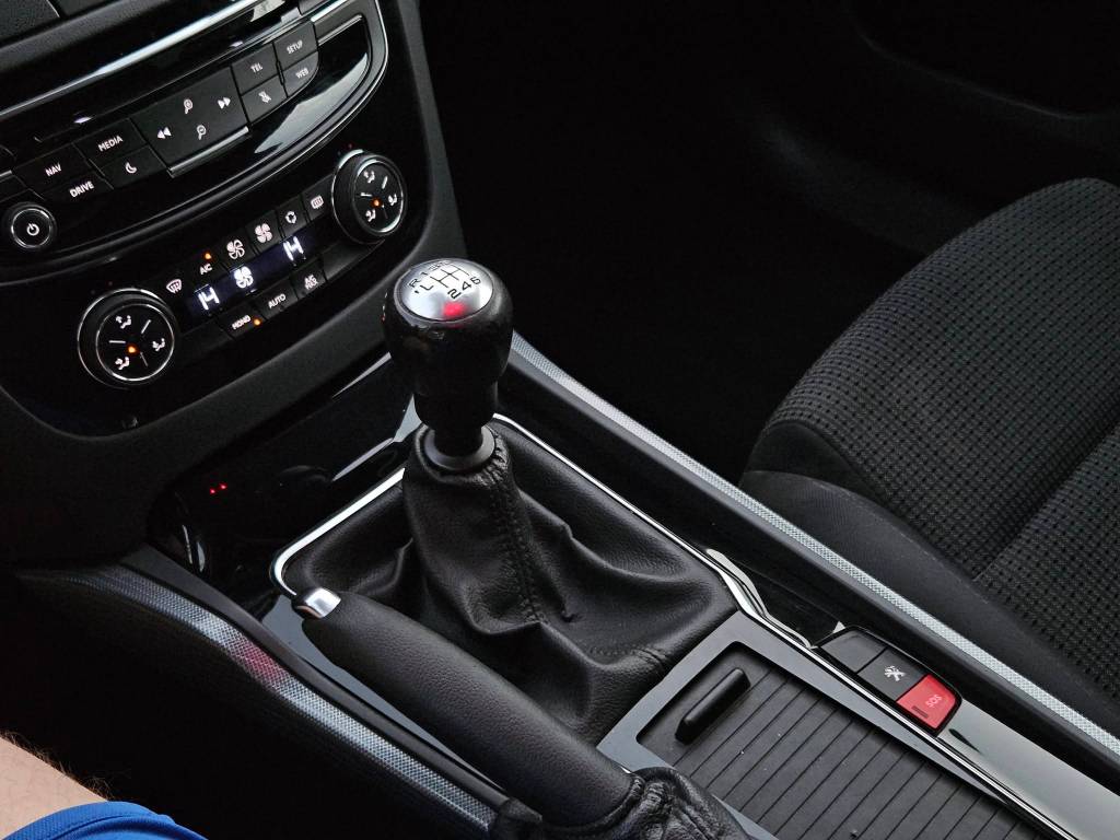 peugeot-508-20-bluehdi-big-20