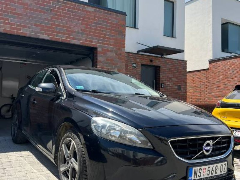 volvo-v40-d4